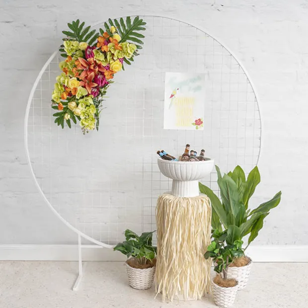 Backdrop Large Circular Frame with Mesh White(200cmDx220cmH)