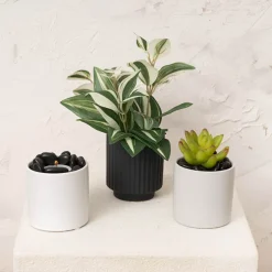 Ceramic Mykonos Muse Vase Matte Black (8x8x9cmH)