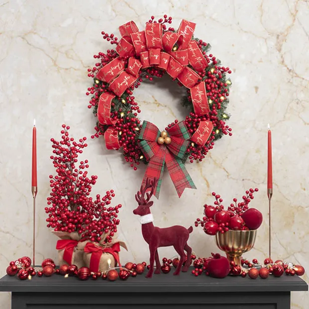 Classic Christmas Pine Wreath Green (60cmD)