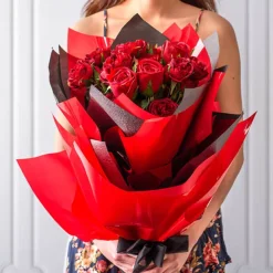 Coloured Cellophane 40 micron Red (50x70cm) Pack 150