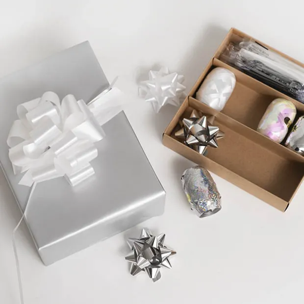 Curling Ribbon & Bows Gift Wrap Finishing Set White & Silver