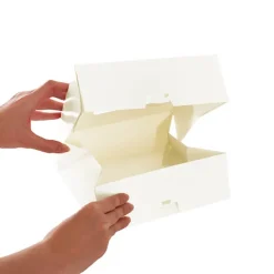 4-Donut Baked Goods Window Box White (200x200x70mmH)