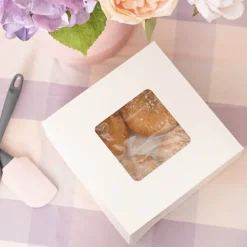 4-Donut Baked Goods Window Box White (200x200x70mmH)