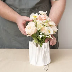 Flower Bouquet Designer Pod Pack 10 White (16.5x17Hcm)