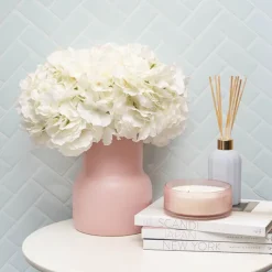 Giant Hydrangea Stem White (25cmDx54cmH)