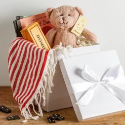 Gift Box Extra Lge with Bow Flat Pack White (250x250x245mmH)