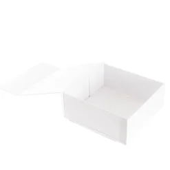 Hamper Gift Box Magnetic Flap Square White (25x25x10cmH)
