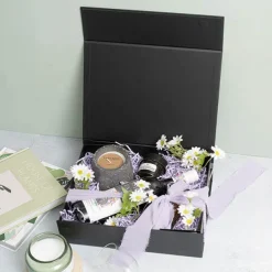 Hamper Gift Box Magnetic Flap Small Black (25x20x6.5cmH)