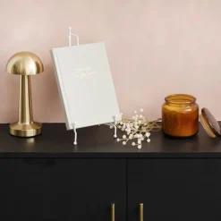 Metal Tabletop Easel White (16x30cmH)