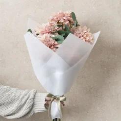 Nonwoven Premium Embossed Wrap Sheets White Pk 50 (50x70cm)