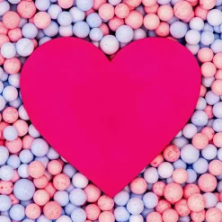 Polystyrene Heart Solid (W60cmx52cmx5cm) 24" Styro