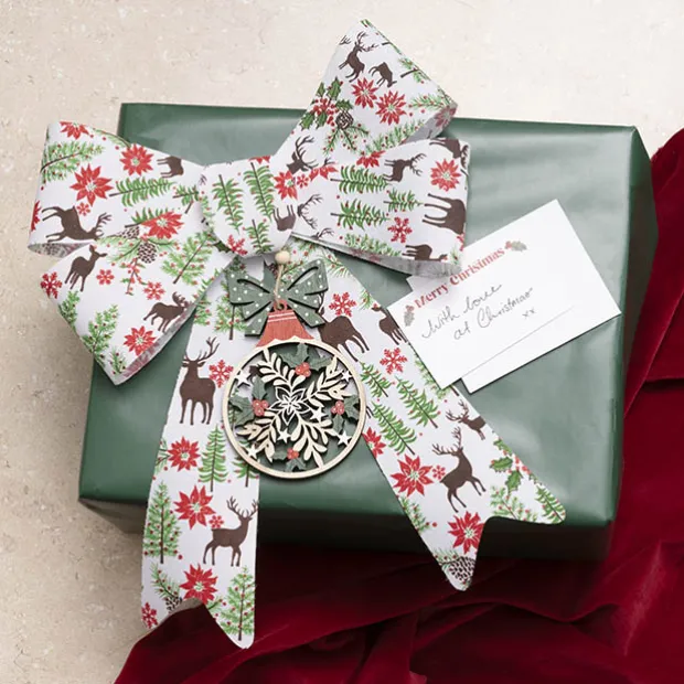 Pre-Made Bow Fabric Top Christmas White (28*37cm)