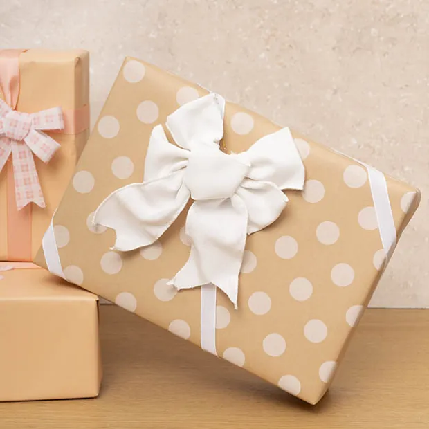 Pre-Made Bow Rustic Linen 6 Loops Snowy White (20x26cm)