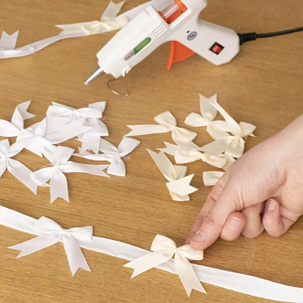 Pre-Made Ribbon Bow Grosgrain Ivory Pack 24 (15mmx5cm)