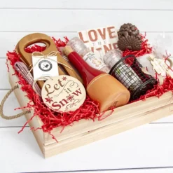 Premium Shredded Paper Filler Crinkle Cut Red 1kg Bag