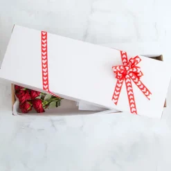 Rose Box Flat Pack White Dozen (74x25x11cmH)