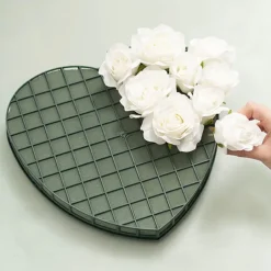 Rose Heads Loose Pack 9 White