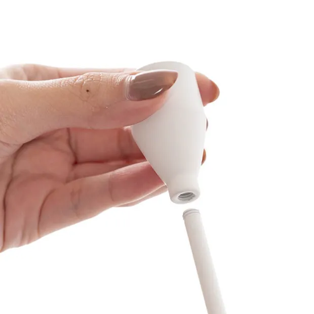 Single Metal Taper Candle Holder White (8x22cmH)