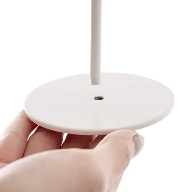 Single Metal Taper Candle Holder White (8x22cmH)