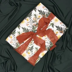 Wrapping Paper Roll Peonies & Lillies Gloss White (70cmx25m)